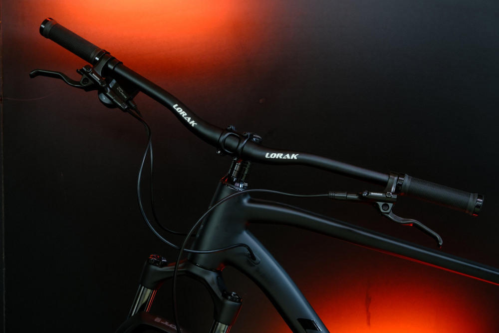 LORAK Sel 9900 Матовый Чёрный 21р (на рост 183-190)