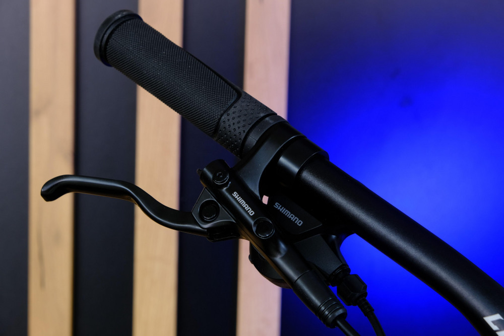 LORAK 3.0 8 sp Матовый Чёрный/Серый рама 17 (на рост 155-173)